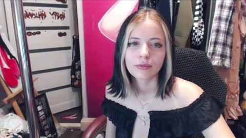 Snapshot of valeriaxkiss chatting on January 2025 05:22:02 PM ValeriaXKiss online show from January 2025 05:22:02 PM