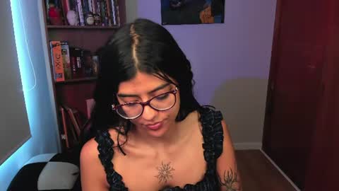 Snapshot of valerie__sky chatting on July 2026 04:02:02 PM Val online show from July 2026 04:02:02 PM