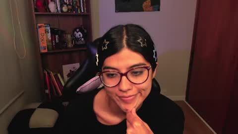 Snapshot of valerie__sky chatting on July 2026 02:05:17 AM Val online show from July 2026 02:05:17 AM