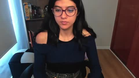 Snapshot of valerie__sky chatting on July 2026 04:23:01 PM Val online show from July 2026 04:23:01 PM