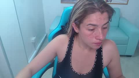 valerie_b online show from December 2024 12:33:01 PM