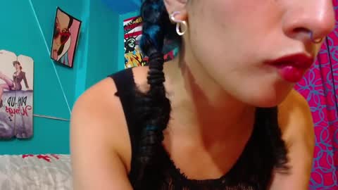 Snapshot of valerie_mase chatting on January 2025 10:57:02 PM vale online show from January 2025 10:57:02 PM