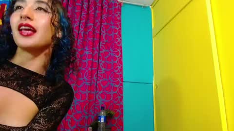 Snapshot of valerie_mase chatting on February 2025 07:48:02 PM vale online show from February 2025 07:48:02 PM