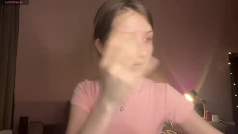 Kristi moony online show from April 2026 07:22:02 PM