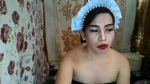 Snapshot of valerie_sensual chatting on July 2026 02:31:01 AM valerie_sensual online show from July 2026 02:31:01 AM