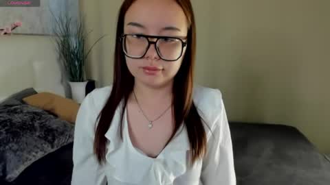 Snapshot of valerie_yatess chatting on June 2026 01:23:01 AM Eva online show from June 2026 01:23:01 AM