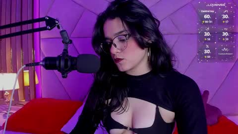 Valeria online show from October 2025 01:52:01 PM