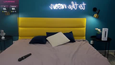 Snapshot of valeriekingg chatting on November 2025 02:01:02 AM Hot Valerie online show from November 2025 02:01:02 AM