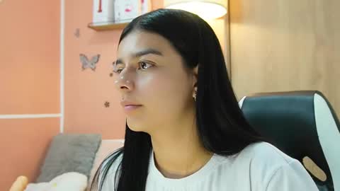 Juli C online show from February 2025 09:31:01 PM