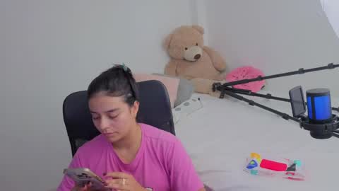 Juli C online show from April 2026 01:44:01 AM