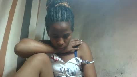 valerinezah online show from February 2026 07:12:01 PM