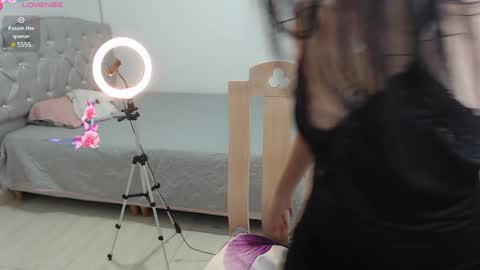 valeria online show from December 2024 04:56:02 AM