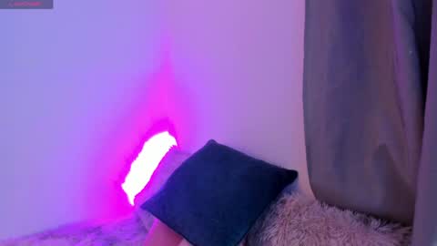 Snapshot of valery_kils chatting on May 2026 10:00:01 AM VALERY online show from May 2026 10:00:01 AM