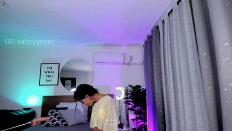 Valery online show from January 2025 11:43:02 AM