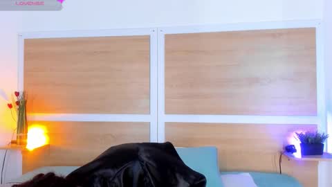 Valery  online show from October 2025 12:12:02 PM