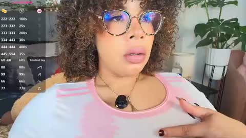 Snapshot of valeryharriz chatting on July 2026 05:32:01 AM valeryharriz online show from July 2026 05:32:01 AM