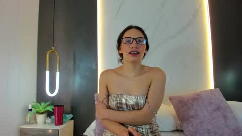 valeryn rosse online show from February 2026 11:39:02 PM