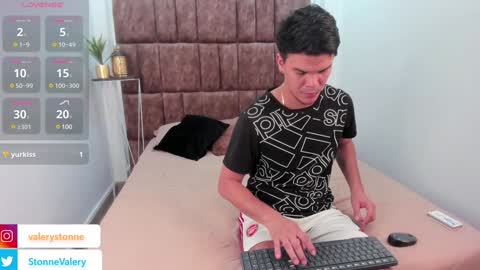 Valery Stonne  online show from January 2025 09:04:02 PM