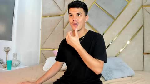 Valery Stonne  online show from March 2025 08:10:02 PM