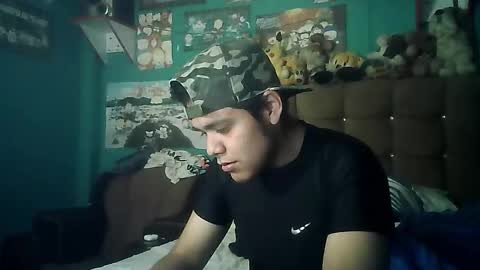 Valesh19 online show from November 2025 01:11:01 AM