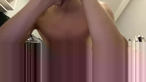 Snapshot of valesios chatting on September 2025 07:28:02 PM valesios online show from September 2025 07:28:02 PM