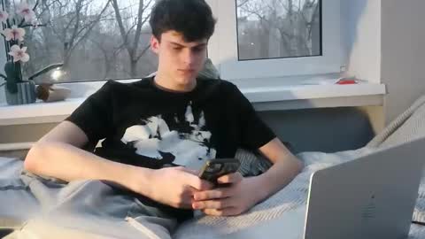 Snapshot of valesios chatting on December 2025 12:58:01 PM valesios online show from December 2025 12:58:01 PM