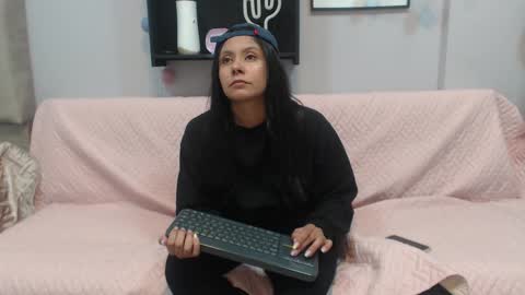 valevicious online show from January 2025 07:18:01 PM