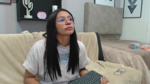 valevicious online show from February 2025 10:09:01 PM