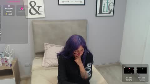 valevicious online show from November 2025 01:44:02 PM