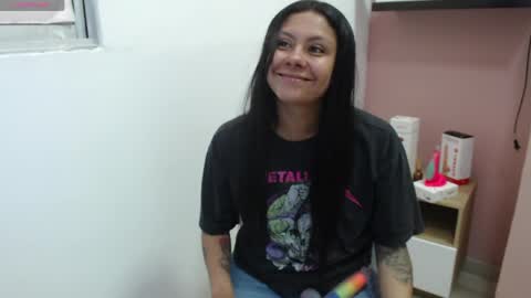 Snapshot of valevicious chatting on June 2026 01:35:01 PM valevicious online show from June 2026 01:35:01 PM