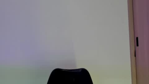 Snapshot of valezny69 chatting on May 2026 04:25:02 PM Valezny V online show from May 2026 04:25:02 PM