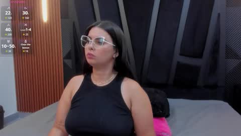 VALKA ROSS online show from December 2025 11:33:02 PM