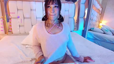 Valkiria moore  online show from February 2025 07:27:02 PM