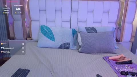 Valkiria moore  online show from February 2026 08:18:01 PM