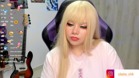 Snapshot of valkyrie_claire chatting on December 2024 05:48:01 AM Valkyrie claire online show from December 2024 05:48:01 AM