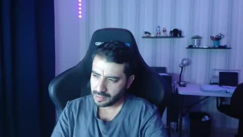 Roberto Carlos online show from October 2025 12:00:01 AM