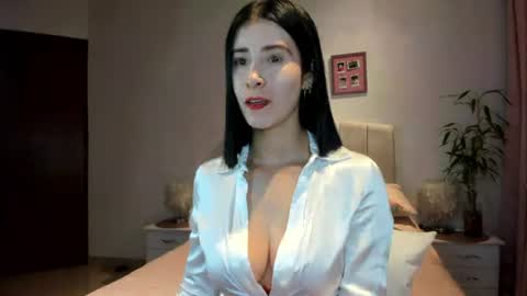 Snapshot of vallejo_macarena chatting on June 2026 03:38:02 AM Macarena online show from June 2026 03:38:02 AM
