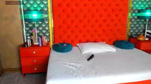 Snapshot of valleriejonnes chatting on June 2026 08:45:02 AM Valerie Val V online show from June 2026 08:45:02 AM