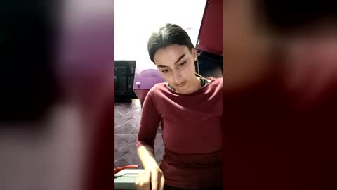 Snapshot of valleriejonnes chatting on June 2026 04:53:01 PM Valerie Val V online show from June 2026 04:53:01 PM
