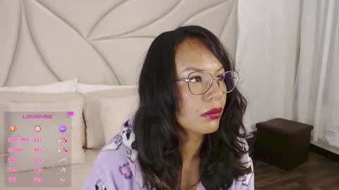 Vallery online show from December 2024 08:25:02 PM