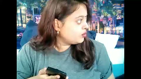 Snapshot of valleyval chatting on January 2025 05:39:01 AM indianvalvet priya is back online show from January 2025 05:39:01 AM