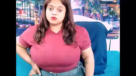 Snapshot of valleyval chatting on January 2025 06:31:01 AM indianvalvet priya is back online show from January 2025 06:31:01 AM