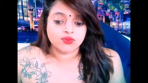 Snapshot of valleyval chatting on February 2025 12:33:01 PM indianvalvet priya is back online show from February 2025 12:33:01 PM