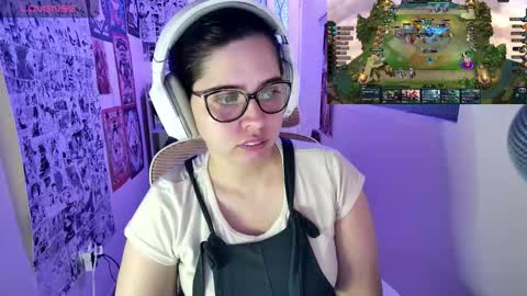 Im Violet online show from November 2025 05:29:02 AM