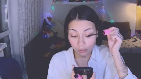 Snapshot of valorant_girl chatting on January 2025 04:17:01 PM Little Devil online show from January 2025 04:17:01 PM