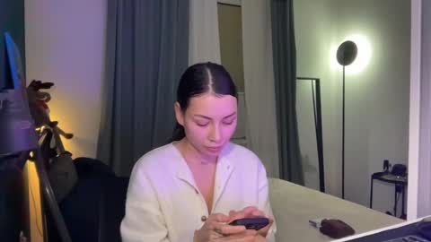 Snapshot of valorant_girl chatting on February 2025 10:00:01 PM Little Devil online show from February 2025 10:00:01 PM