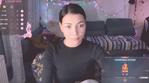 Snapshot of valorant_girl chatting on February 2025 04:33:01 PM Little Devil online show from February 2025 04:33:01 PM