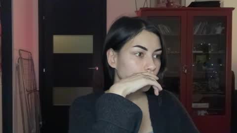 Snapshot of valorant_girl chatting on February 2025 05:36:01 PM Little Devil online show from February 2025 05:36:01 PM
