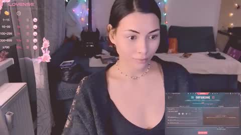 Snapshot of valorant_girl chatting on February 2025 05:36:02 PM Little Devil online show from February 2025 05:36:02 PM