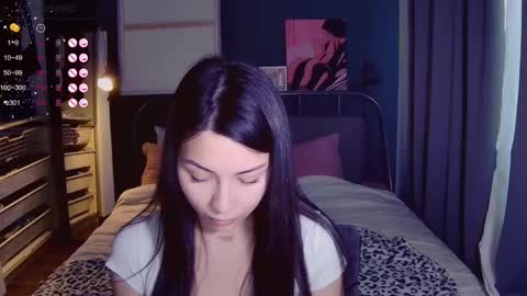 Little Devil online show from April 2026 04:32:02 PM